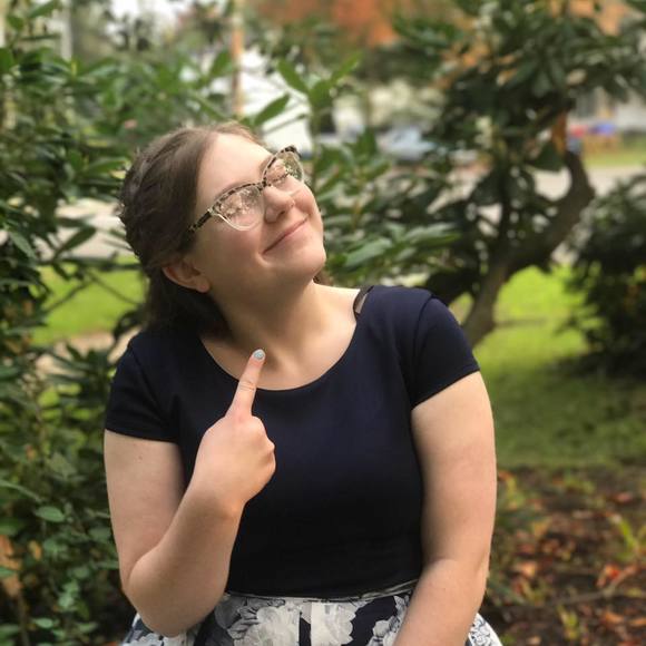 Meet your Posher, Sarah - Picture 1 of 1
